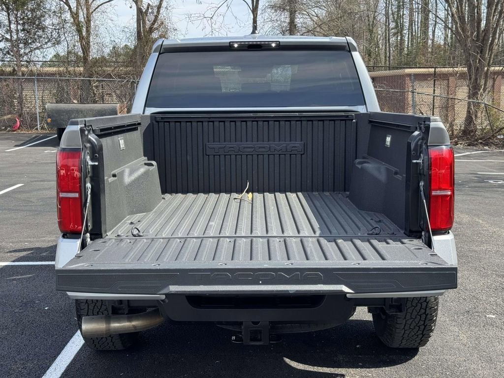 Used 2025 Toyota Tacoma TRD Off-Road AWD/4WD image 16