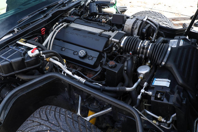Used 1995 Chevrolet Corvette Convertible RWD image 19