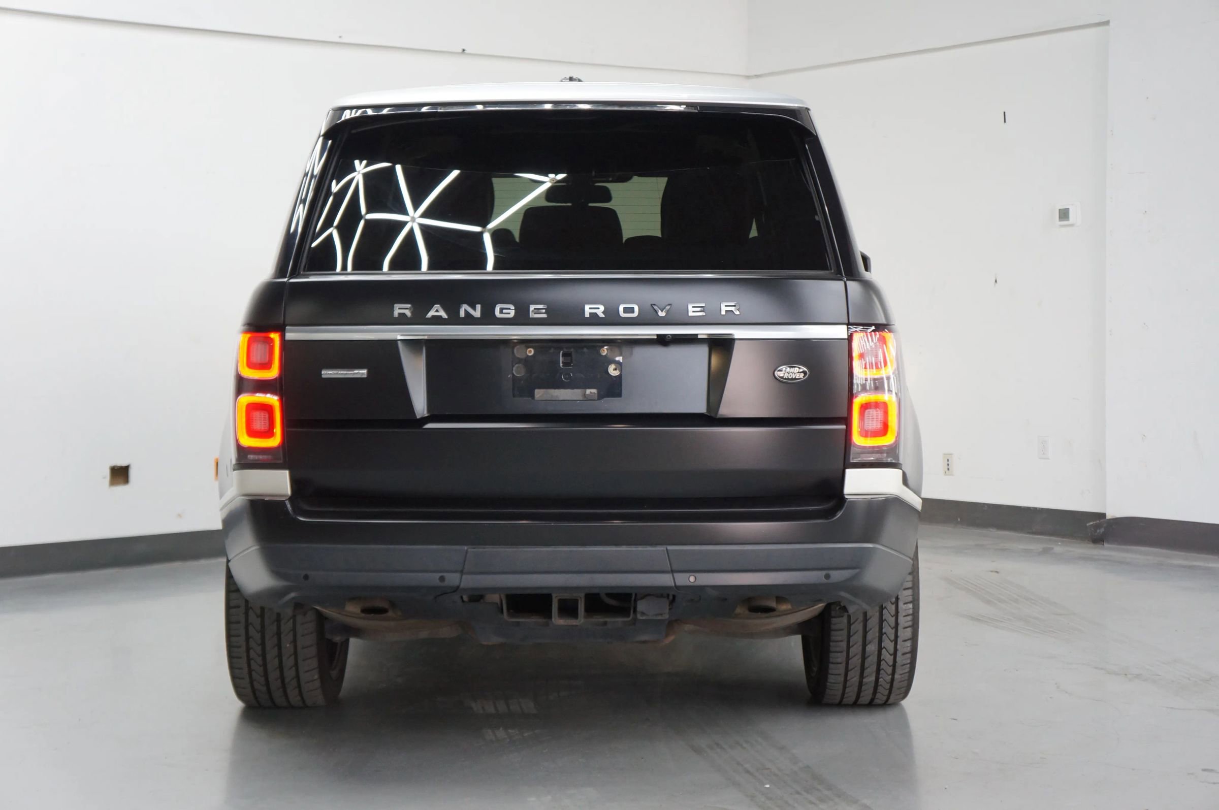 Used 2014 Land Rover Range Rover Autobiography image 7