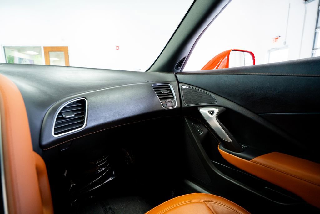 Used 2018 Chevrolet Corvette Z06 RWD image 46