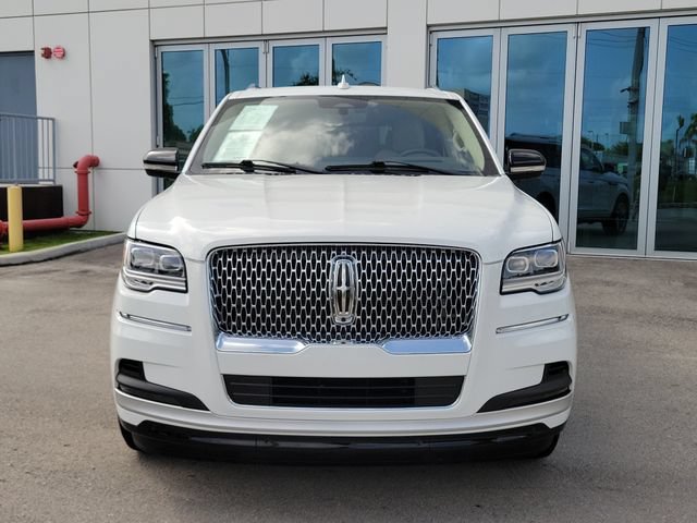 Certified 2022 Lincoln Navigator L Reserve RWD image 2