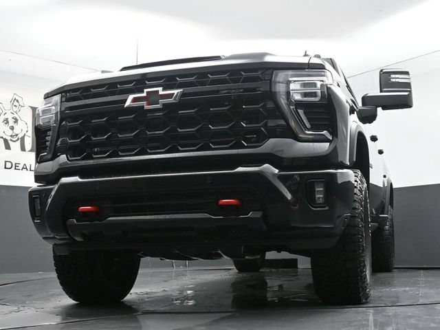 New 2026 Chevrolet Silverado 2500 ZR2 w/ LPO, Dark Essentials Package AWD/4WD image 4