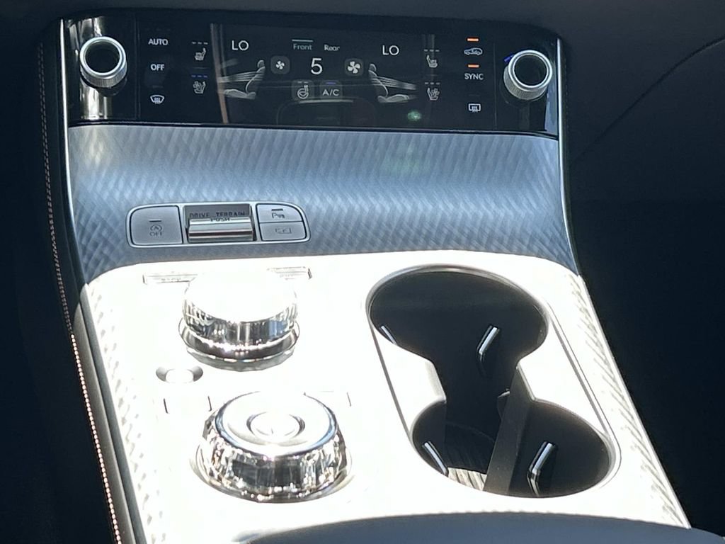 New 2026 Genesis GV70 2.5T Sport Prestige AWD/4WD image 29