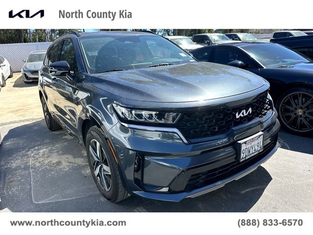 Certified 2022 Kia Sorento S image 1