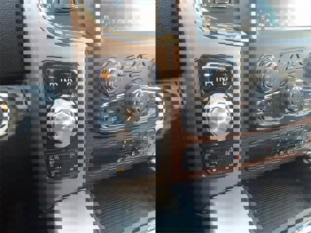 Used 2014 RAM 1500 Laramie w/ Convenience Group image 18