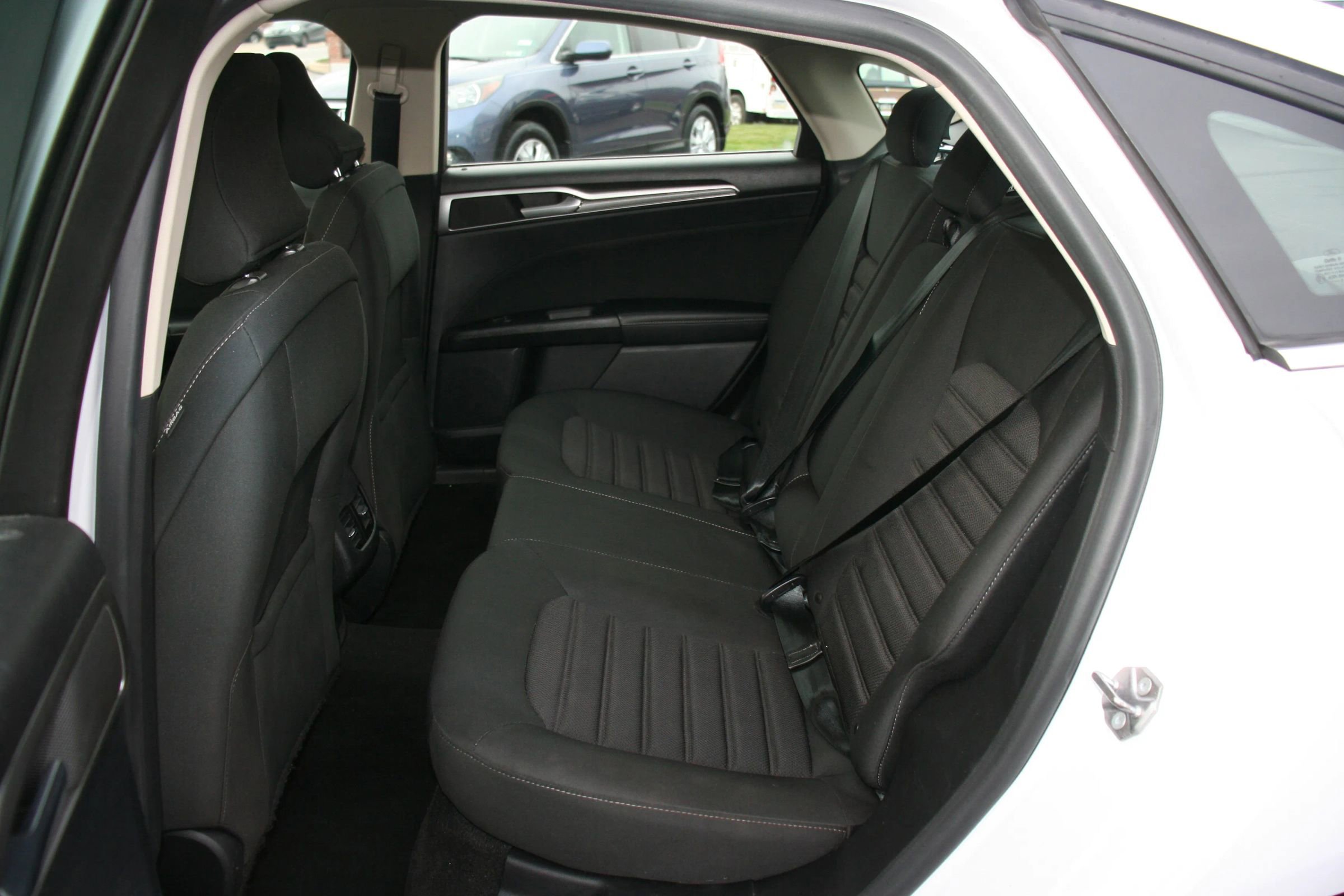 Used 2019 Ford Fusion SE image 39