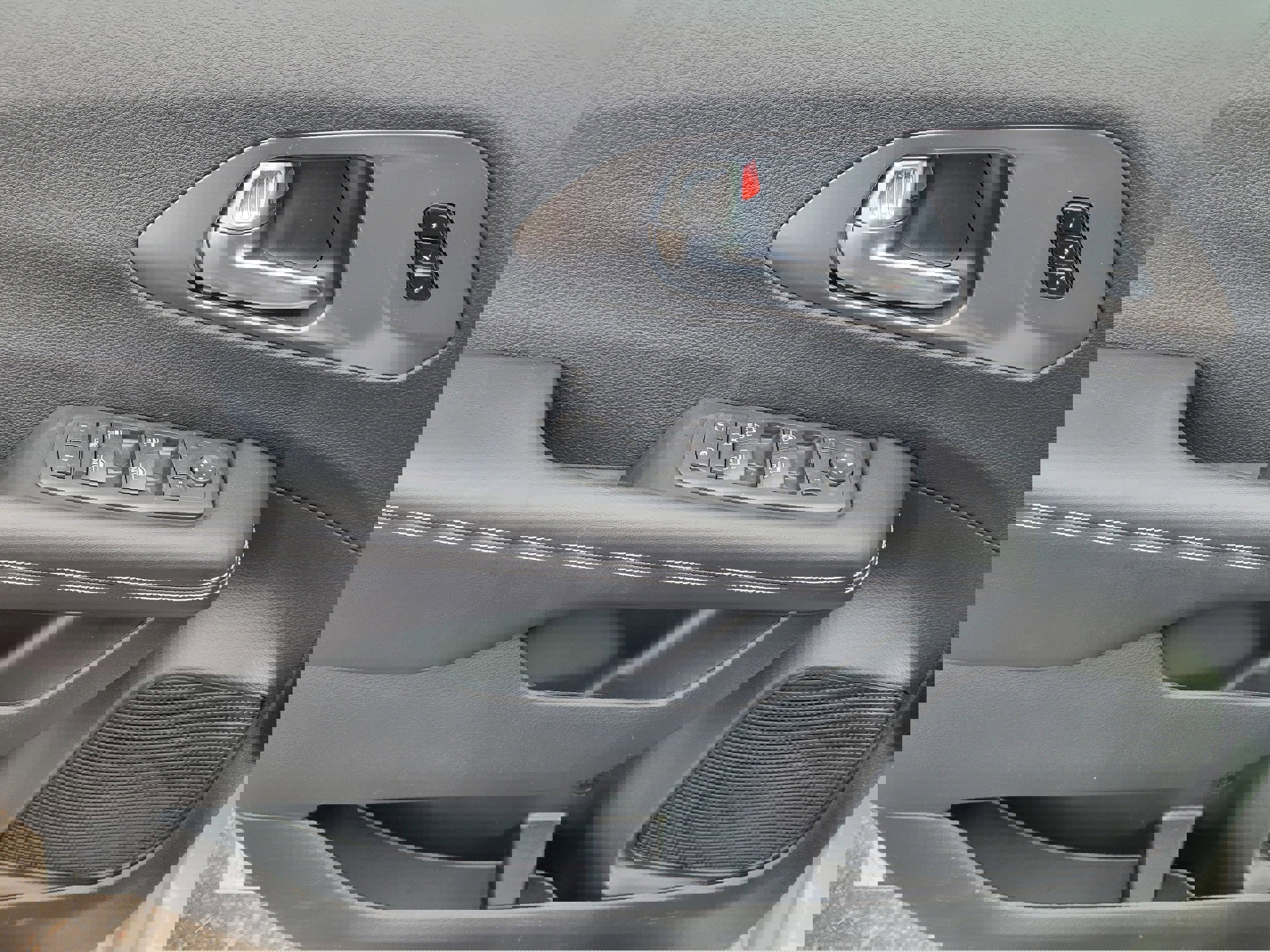 New 2026 Chrysler Pacifica Select image 24