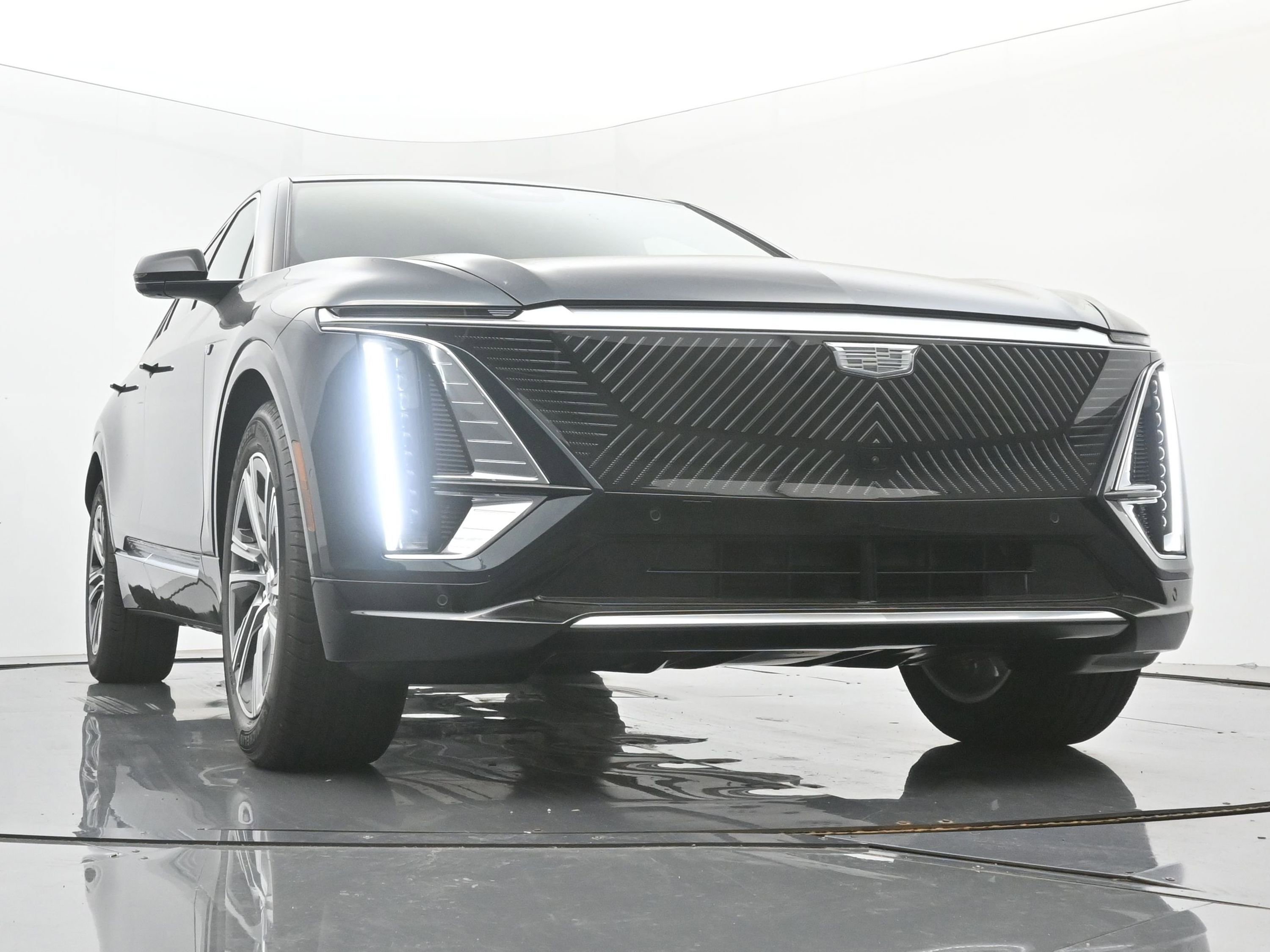 New 2025 Cadillac Lyriq Luxury image 22