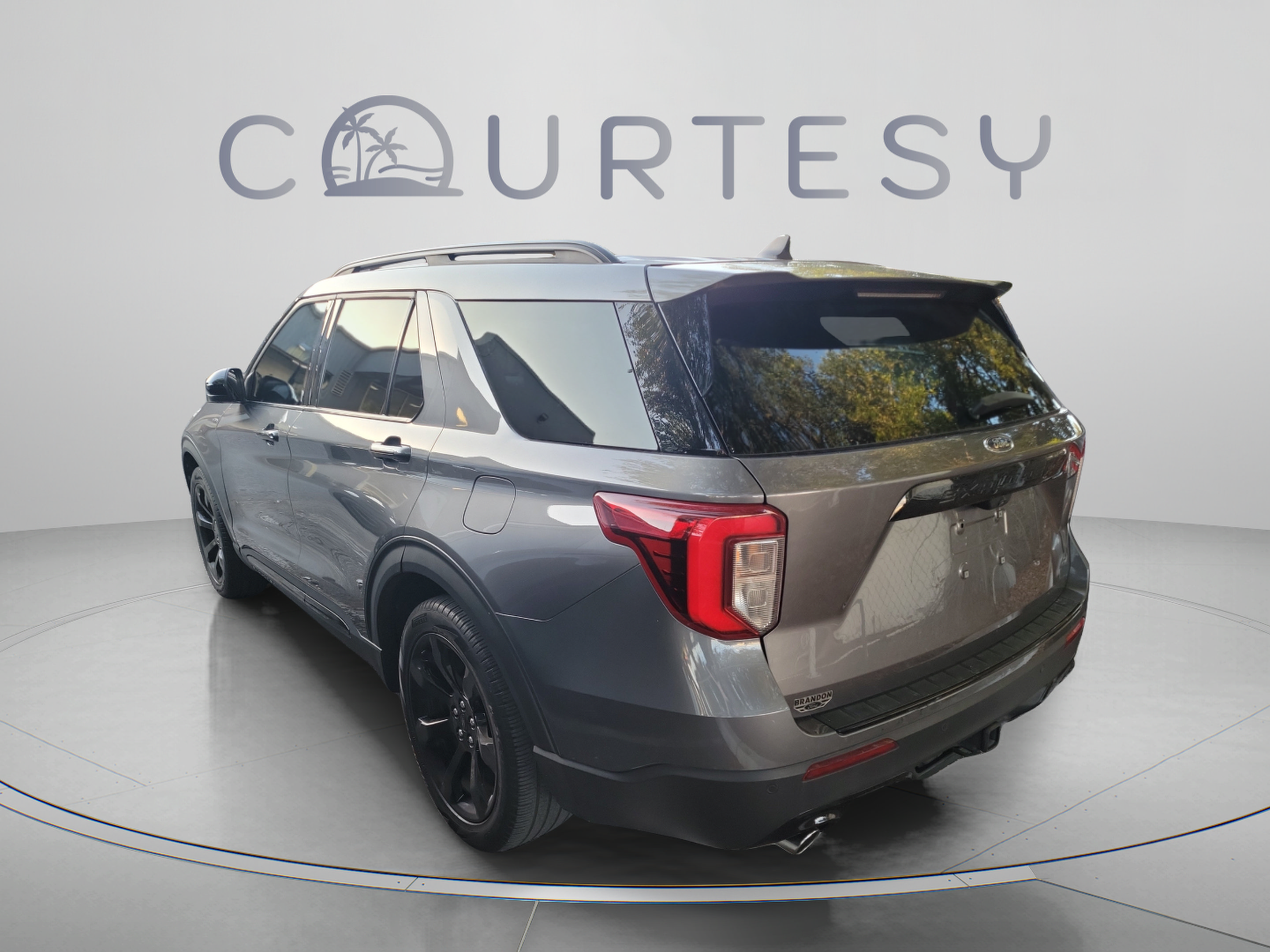 Used 2023 Ford Explorer ST-Line w/ Class IV Trailer Tow Package RWD image 3