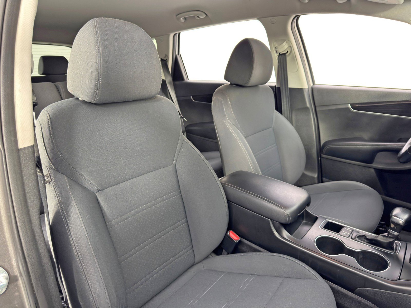 Used 2019 Kia Sorento LX w/ LX Convenience Package image 35