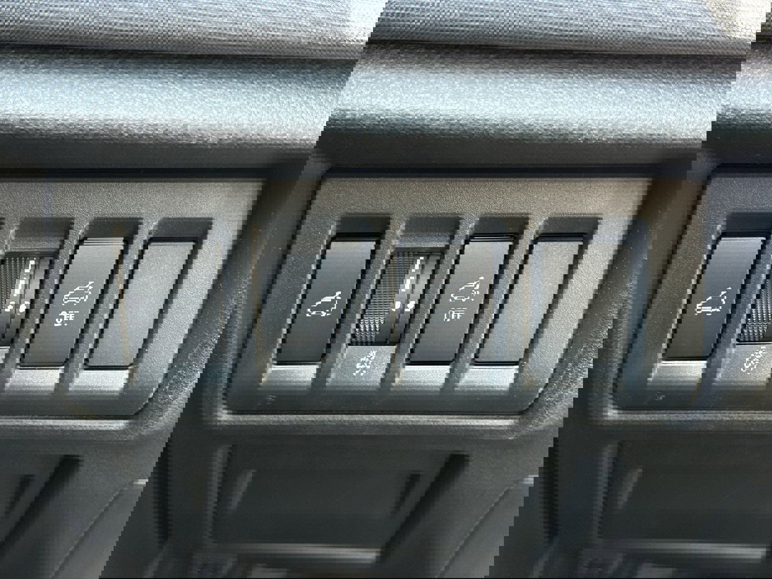 Certified 2025 Subaru Outback Premium image 18