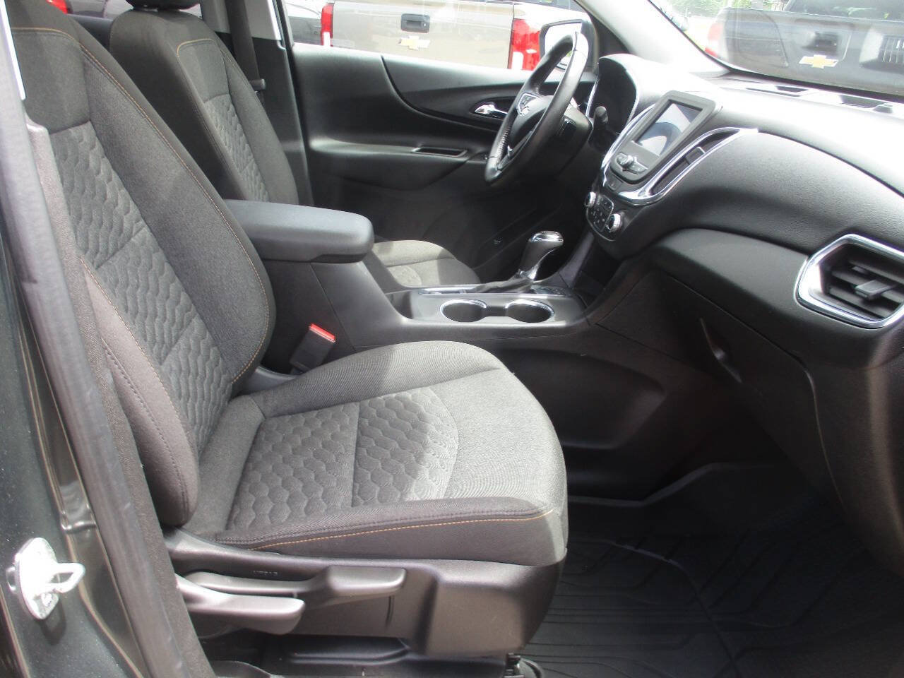 Used 2020 Chevrolet Equinox LT AWD/4WD image 38