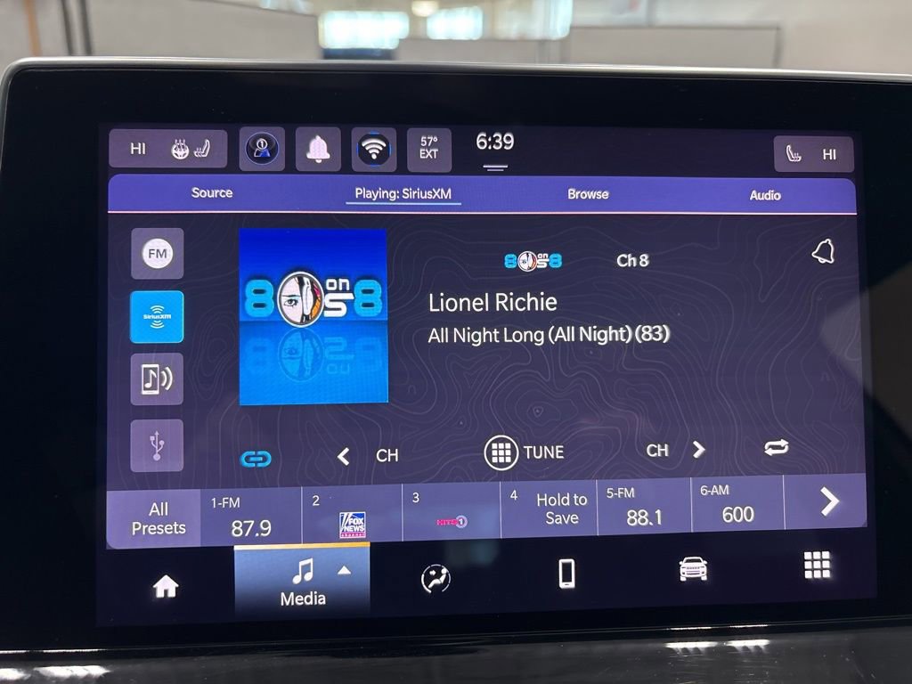 Used 2025 Jeep Compass Limited image 23