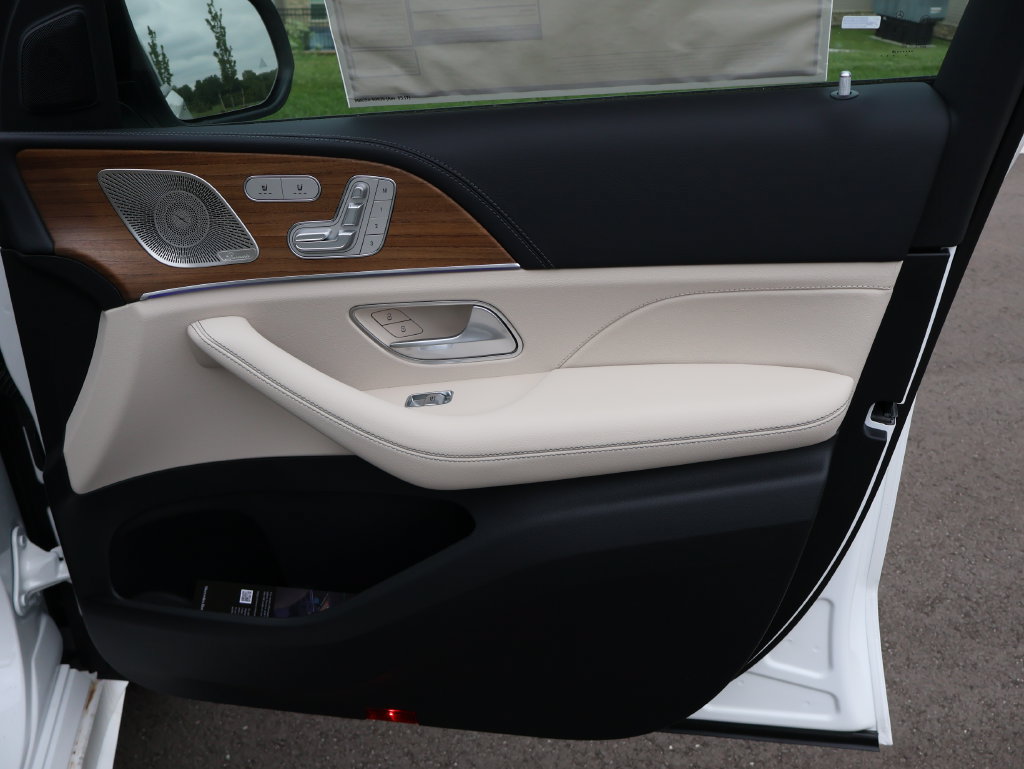 New 2026 Mercedes-Benz GLE 450 4MATIC image 11