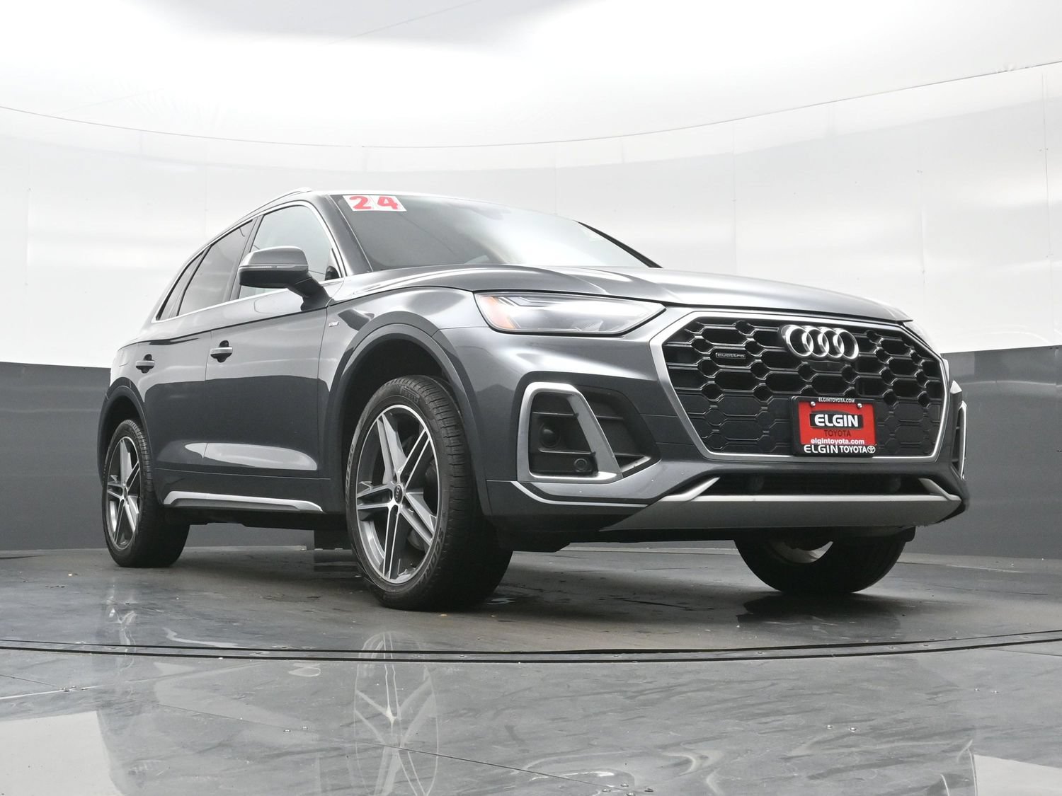 Used 2024 Audi Q5 e Premium Plus AWD/4WD image 28
