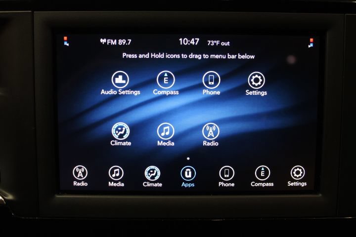 Used 2021 Chrysler Voyager Lxi FWD image 3