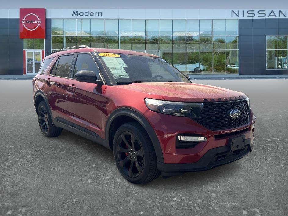 Used 2022 Ford Explorer ST w/ ST Street Pack image 3
