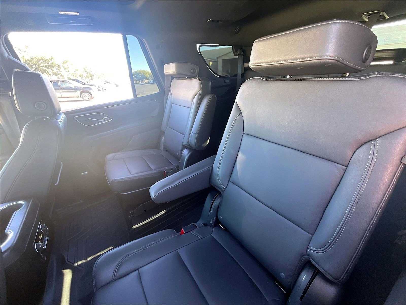 Used 2023 Chevrolet Tahoe Z71 w/ Z71 Off-Road Package AWD/4WD image 29