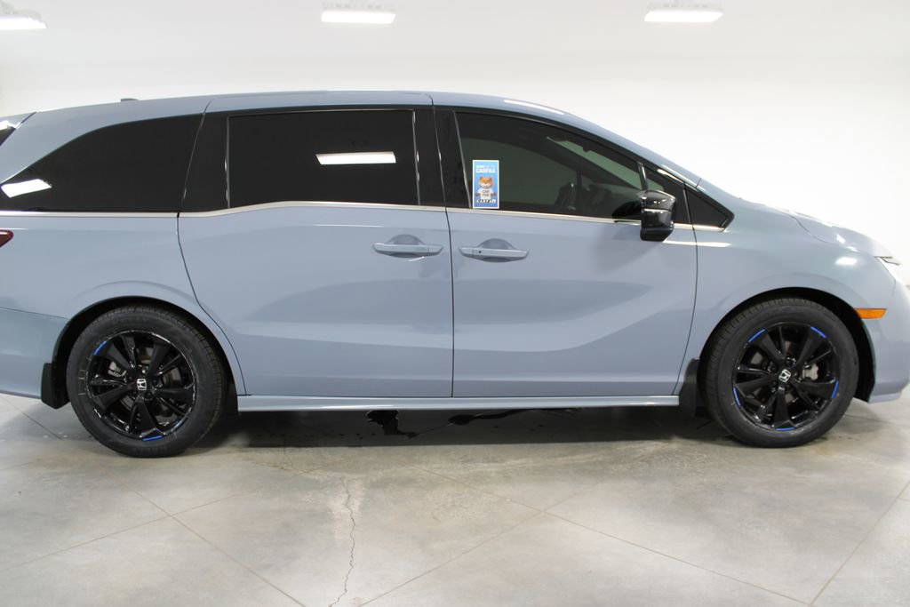 Used 2023 Honda Odyssey Sport image 12