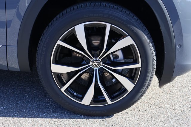 New 2026 Volkswagen Atlas SEL Premium R-Line image 9