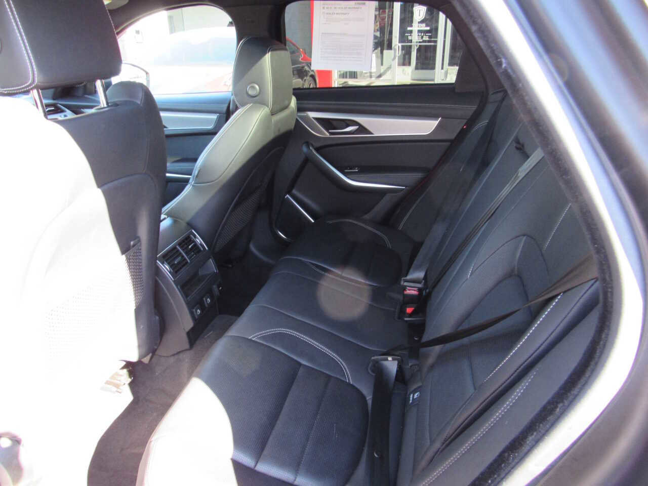 Used 2024 Jaguar F-PACE R-Dynamic S image 13