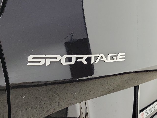Used 2024 Kia Sportage SX FWD image 9