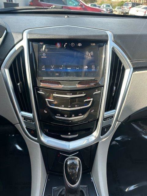 Used 2013 Cadillac SRX Luxury w/ Driver Awareness Package image 17