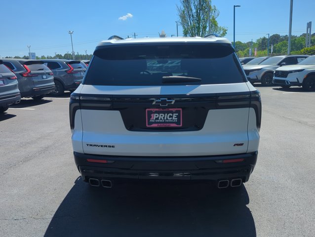 Used 2024 Chevrolet Traverse RS image 6