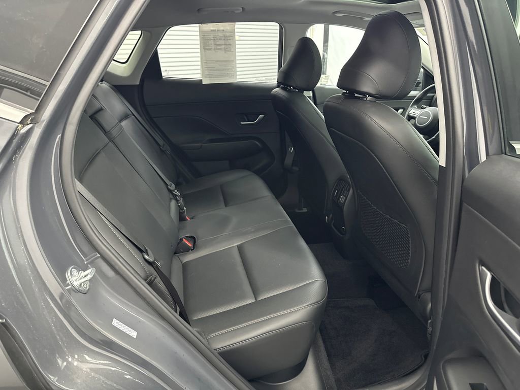 Used 2024 Hyundai Kona Limited image 16