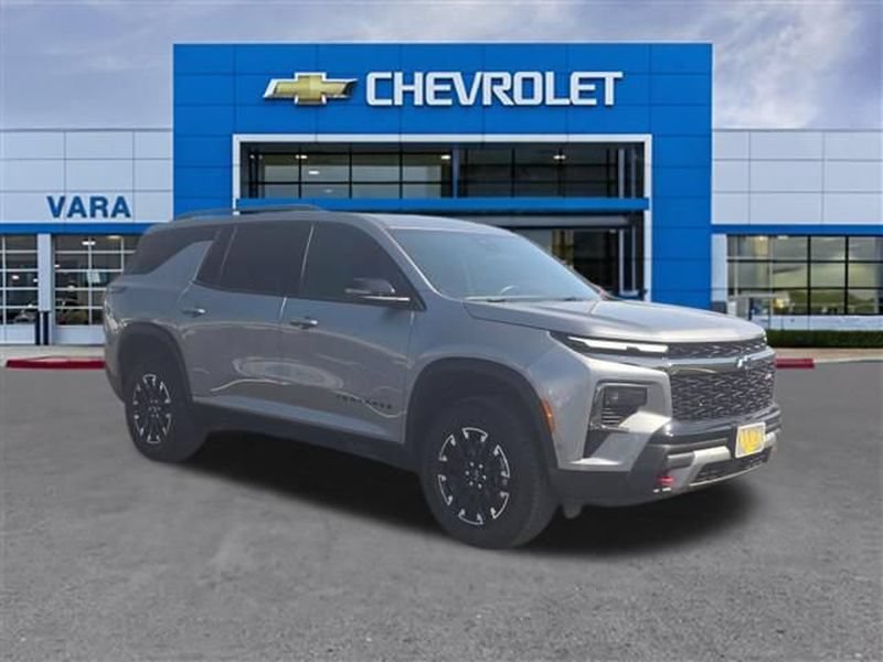 Certified 2025 Chevrolet Traverse Z71 w/ Enhanced Driving Package AWD/4WD image 7