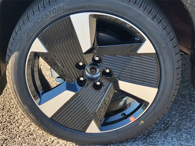 New 2026 Nissan Kicks SR w/ Cold Weather Package image 12