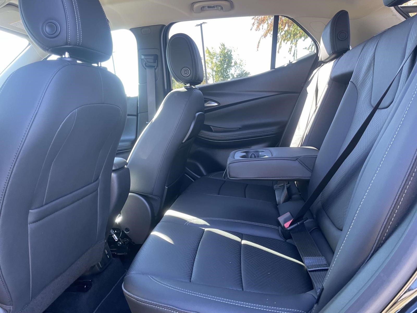 Used 2023 Buick Encore GX Essence w/ Experience Buick Package FWD image 11
