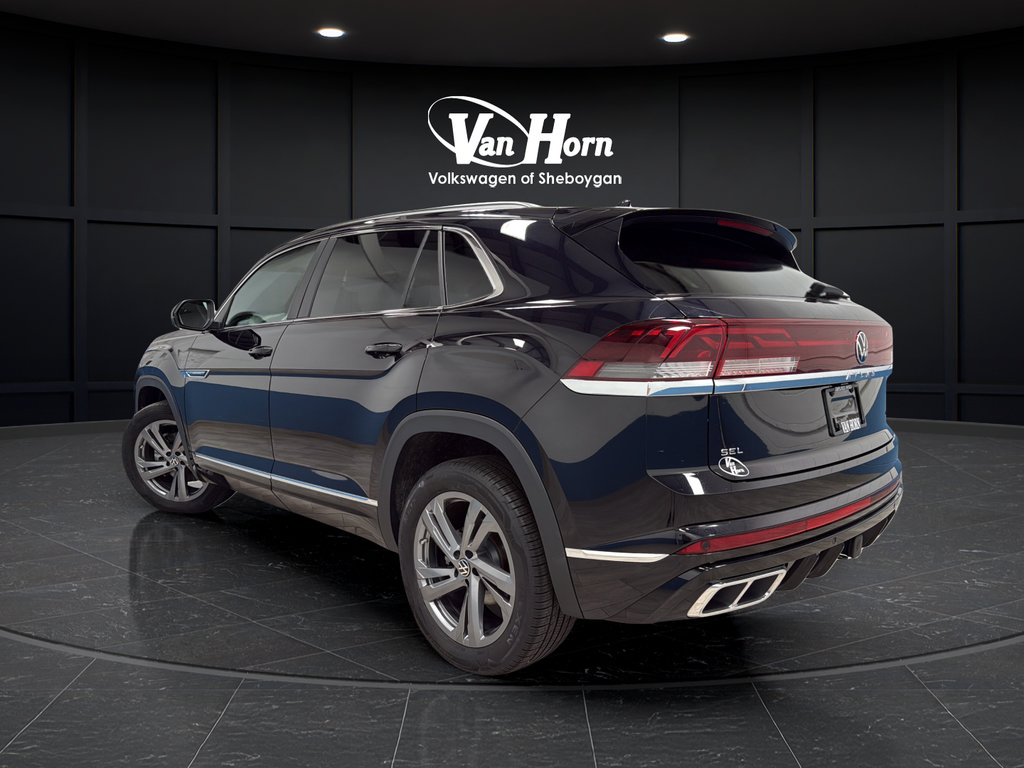 Used 2024 Volkswagen Atlas Cross Sport SEL R-Line AWD/4WD image 5