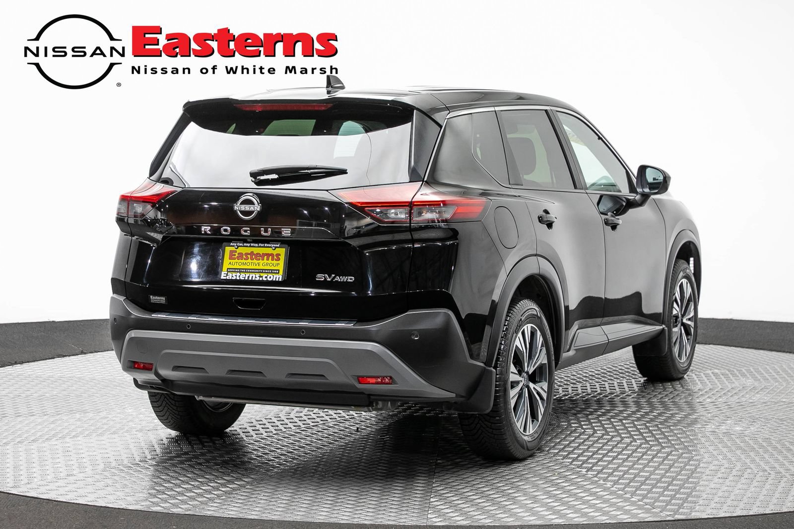 Used 2023 Nissan Rogue SV AWD/4WD image 5