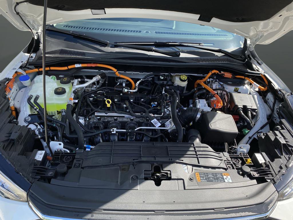 New 2025 Ford Escape SE w/ Class II Trailer Tow Package image 48