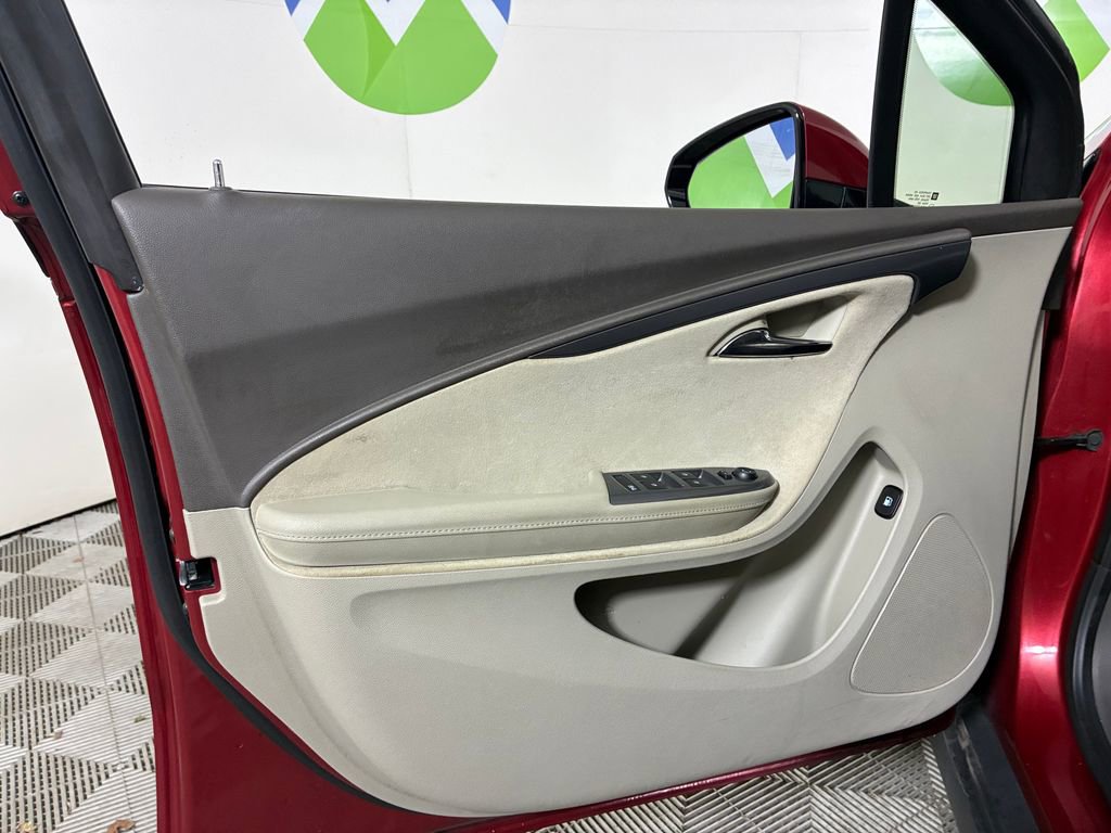 Used 2014 Chevrolet Volt Premium w/ Premium Trim Package image 20