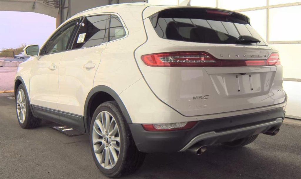 Used 2017 Lincoln MKC Reserve FWD image 7