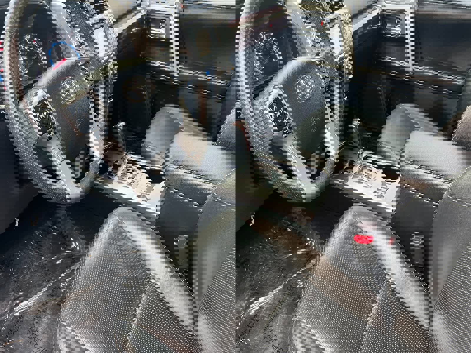 Used 2016 Toyota 4Runner Limited image 11