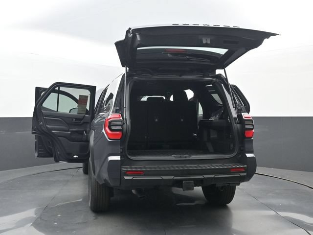 New 2026 Toyota 4Runner SR5 AWD/4WD image 33