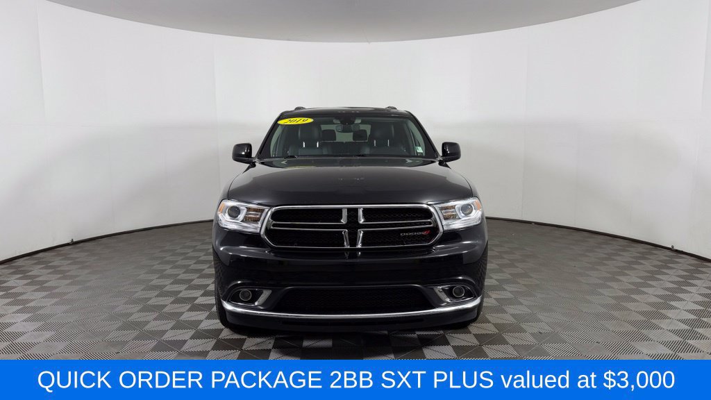 Used 2019 Dodge Durango SXT AWD/4WD image 2