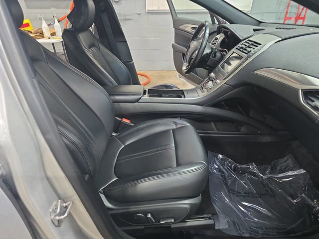 Used 2019 Lincoln MKZ Premiere image 12