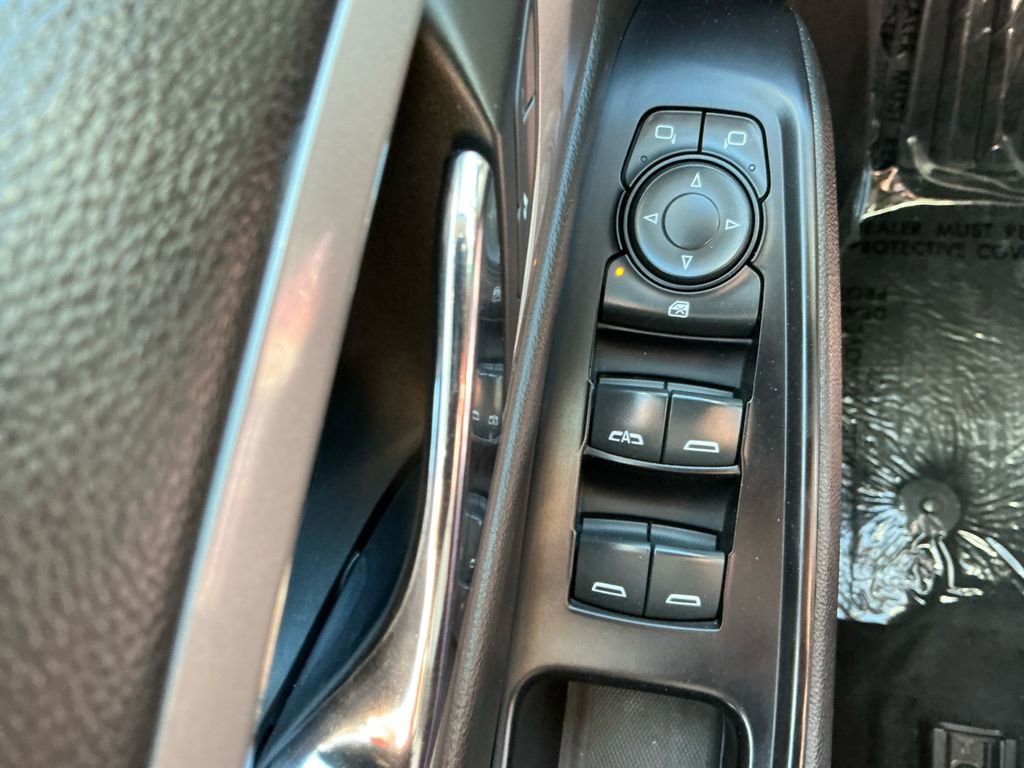 Used 2019 Chevrolet Traverse LT image 23