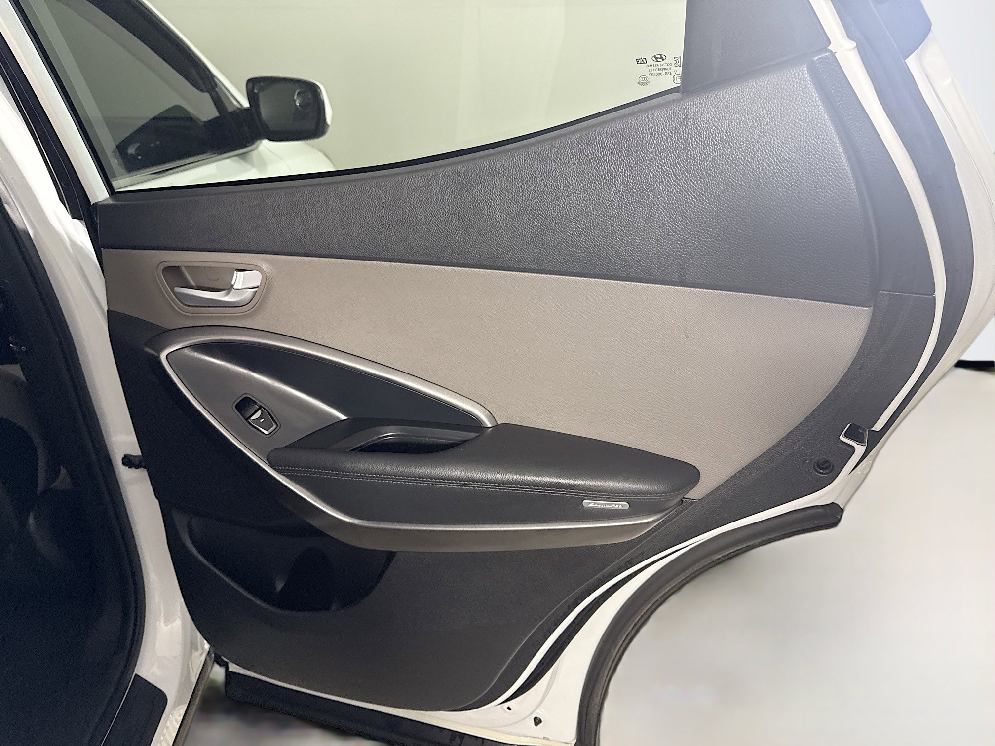 Used 2017 Hyundai Santa Fe Sport image 27