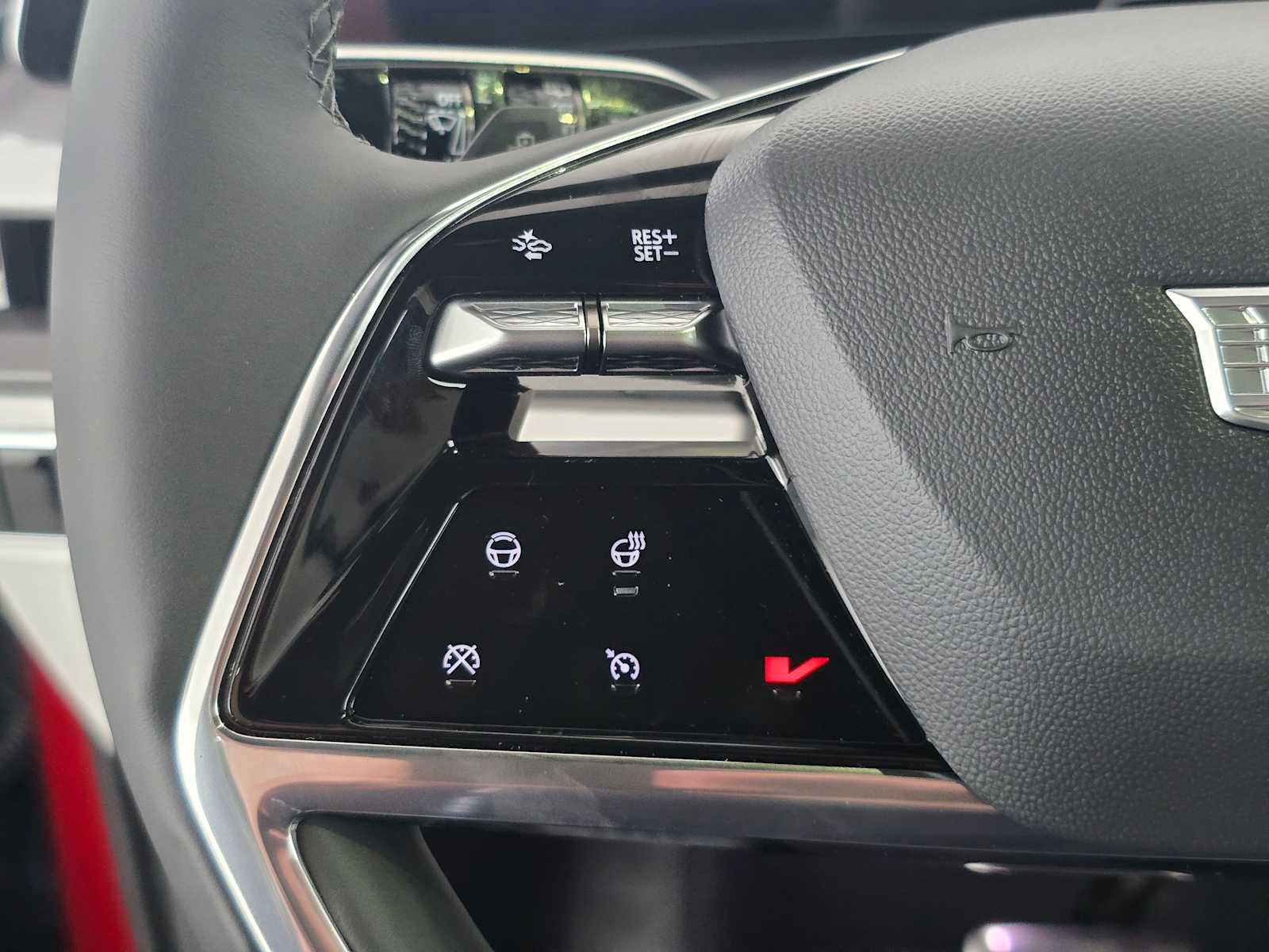 New 2026 Cadillac Vistiq Sport w/ LPO, Floor Liner Package image 24