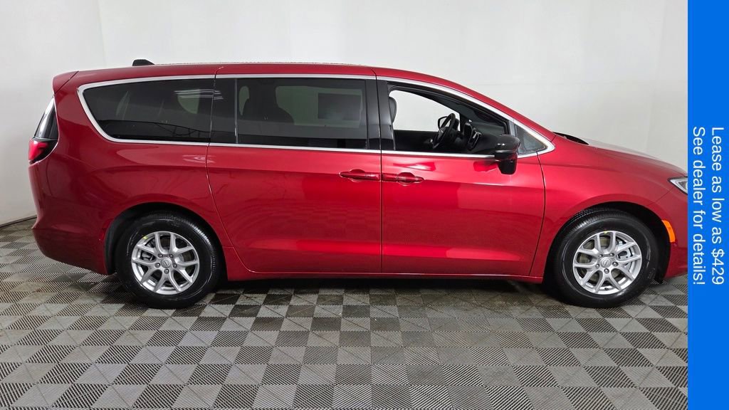 New 2026 Chrysler Pacifica Select FWD image 8