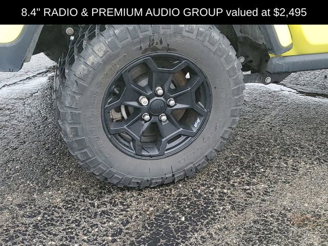 Used 2023 Jeep Gladiator Willys image 11