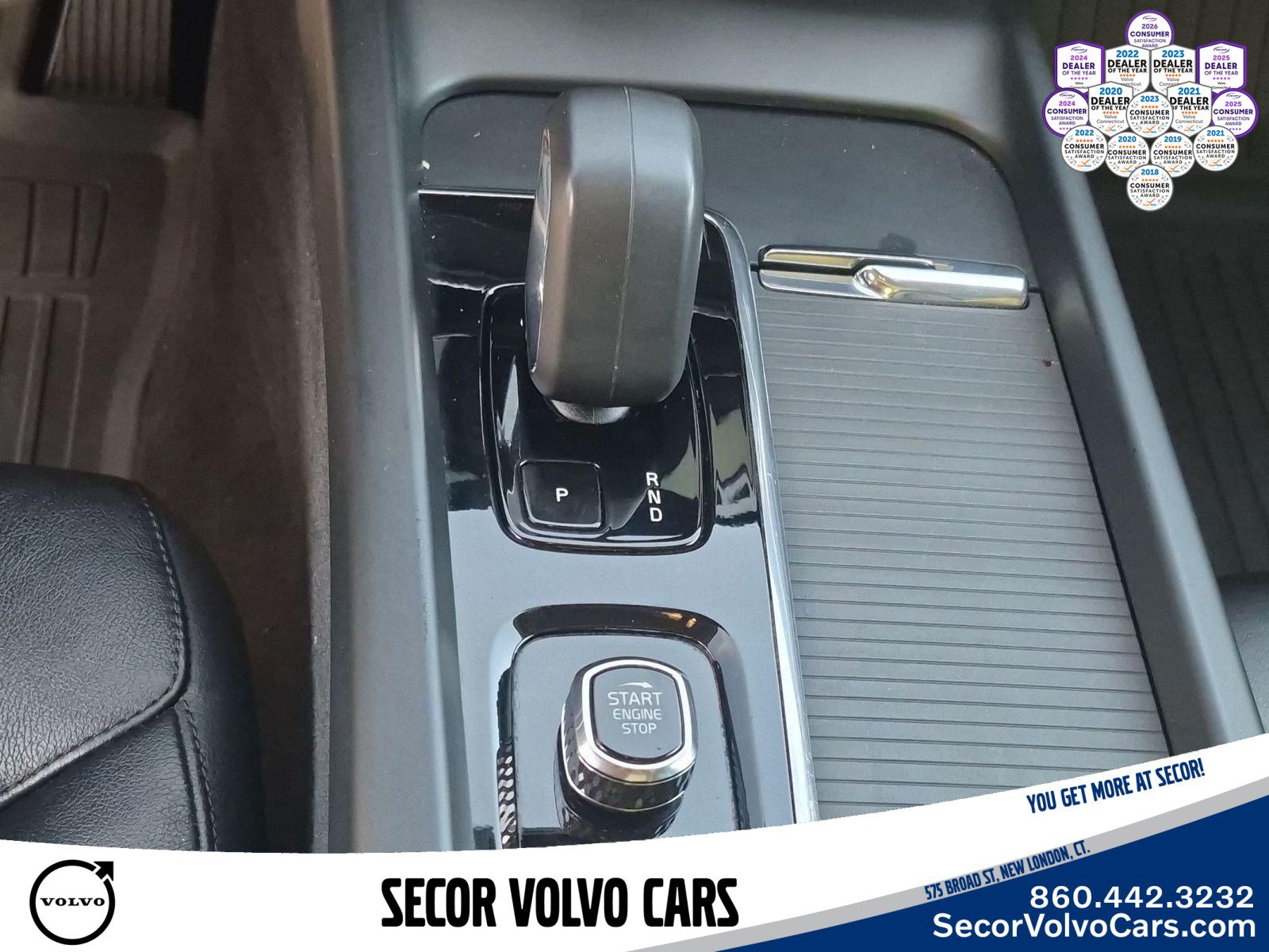 Used 2023 Volvo XC60 B5 Core w/ Climate Package AWD/4WD image 12
