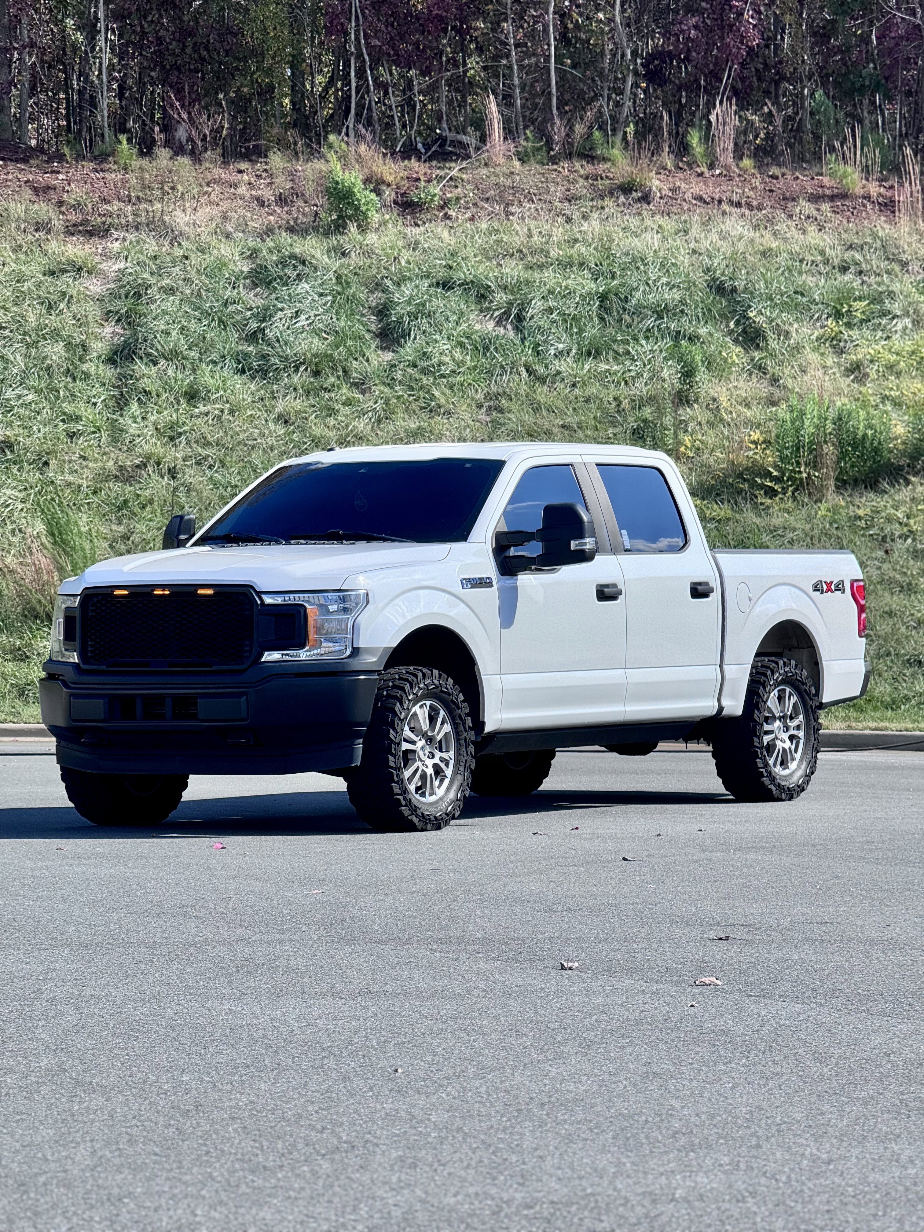 Used 2019 Ford F150 XL w/ Equipment Group 101A Mid image 1