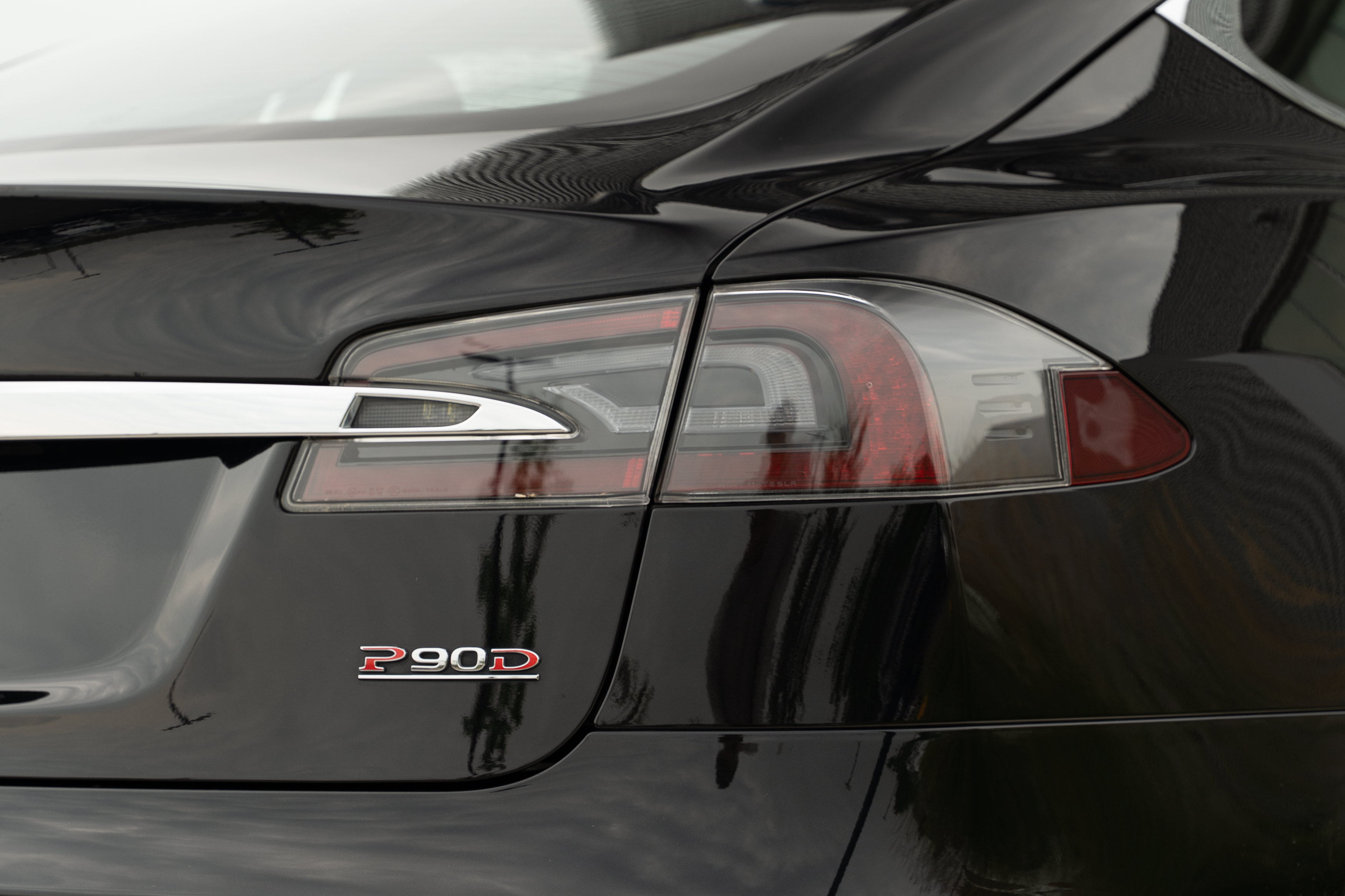 Used 2015 Tesla Model S P90D AWD/4WD image 25