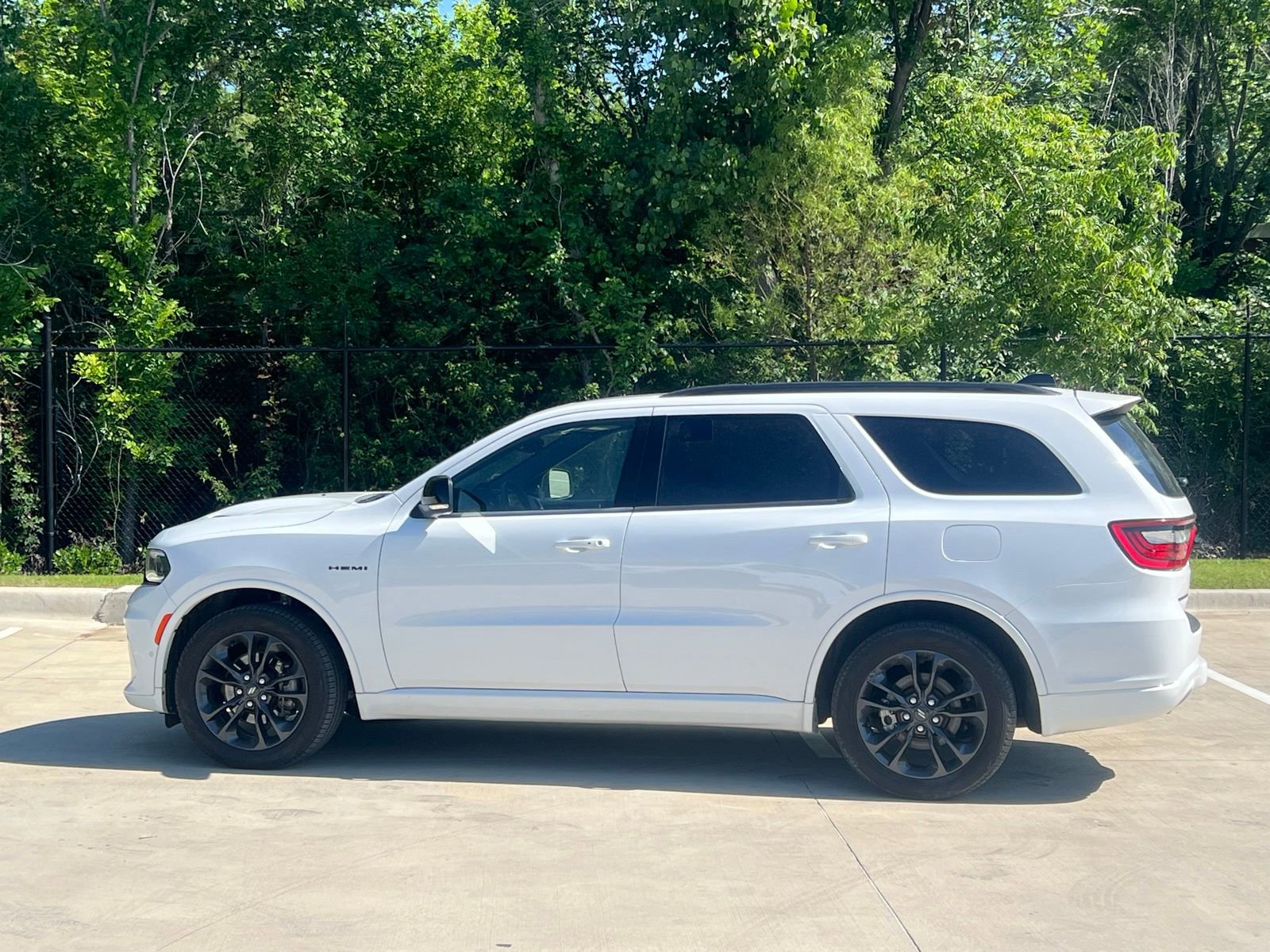 Used 2023 Dodge Durango R/T AWD/4WD image 5